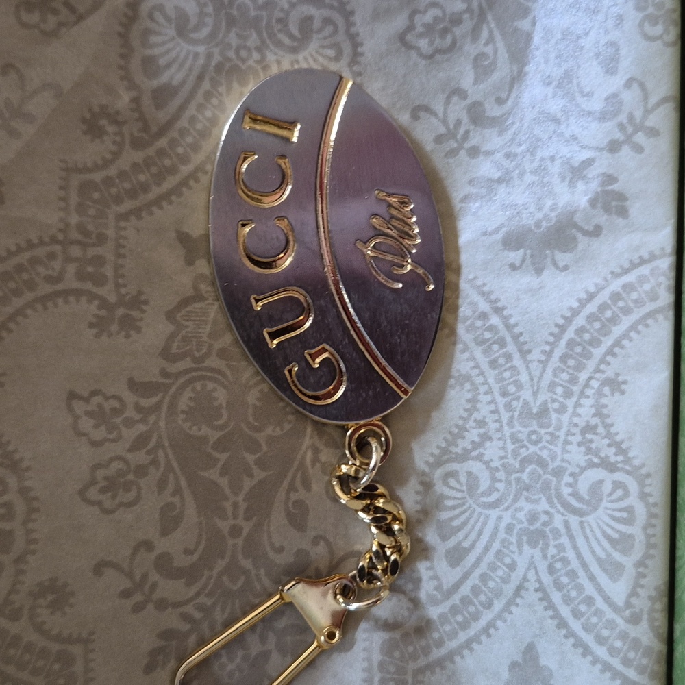 EUC Gucci Keychain - Picture 3 of 4